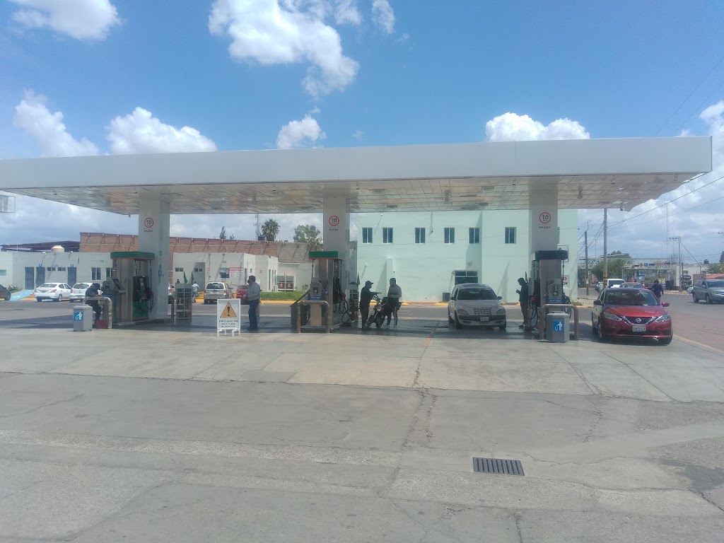 Gasolineria Pemex Servicio Victoria — Surtidor de combustible