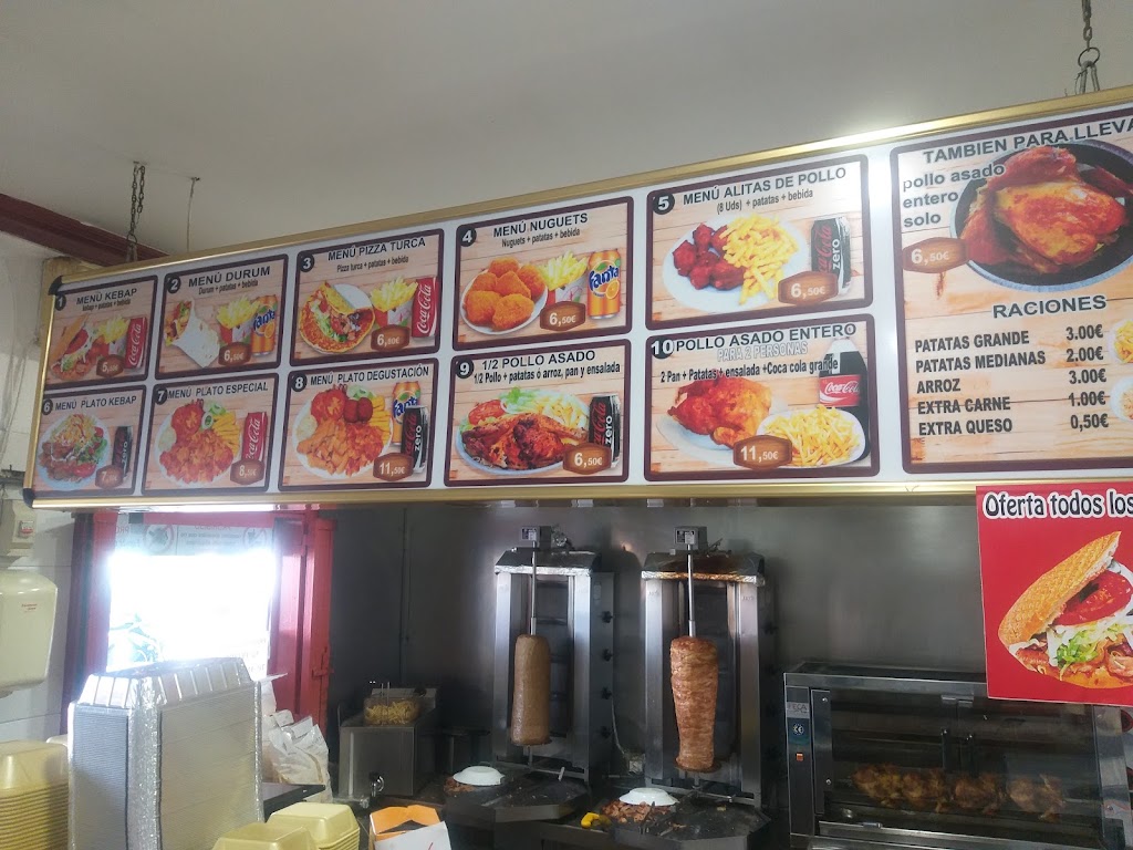 Kebab Grecia Y Pollo Asado — Comida reconfortante