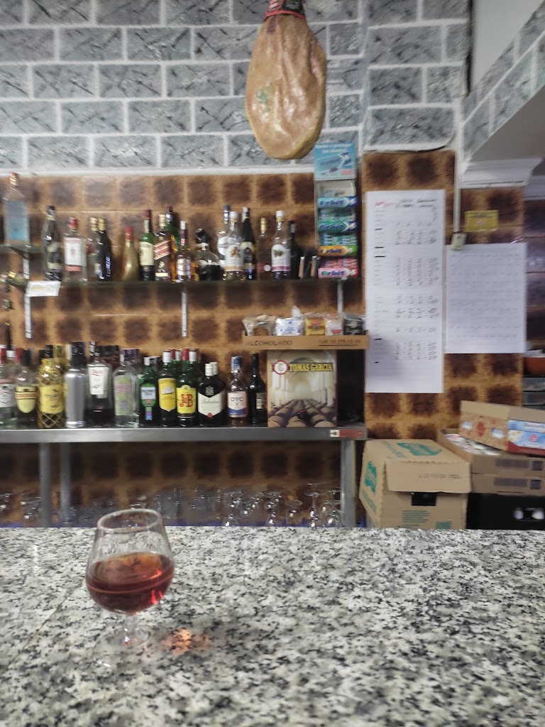 Cafe Bar Mikaela — Ambiente