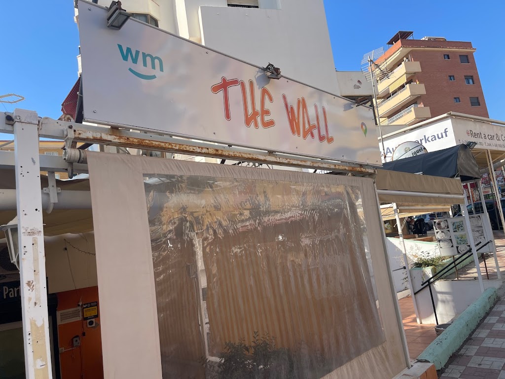 The Wall Social Club