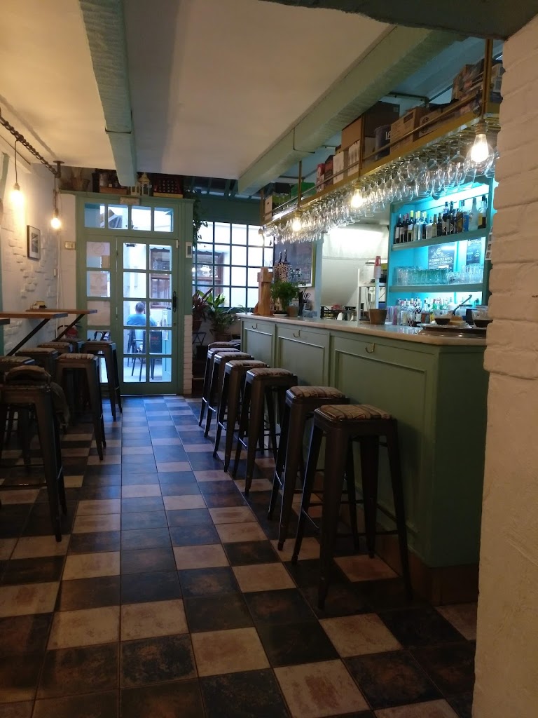 La lujosa cafe — Ambiente