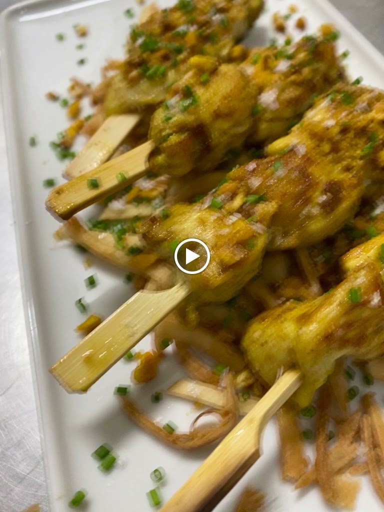 Restaurante La Botiga de L'Estacio — Videos