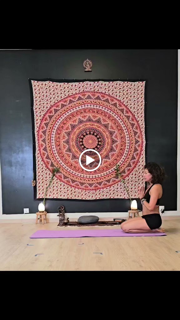 Centro Yoga & Pilates Madhana — Videos