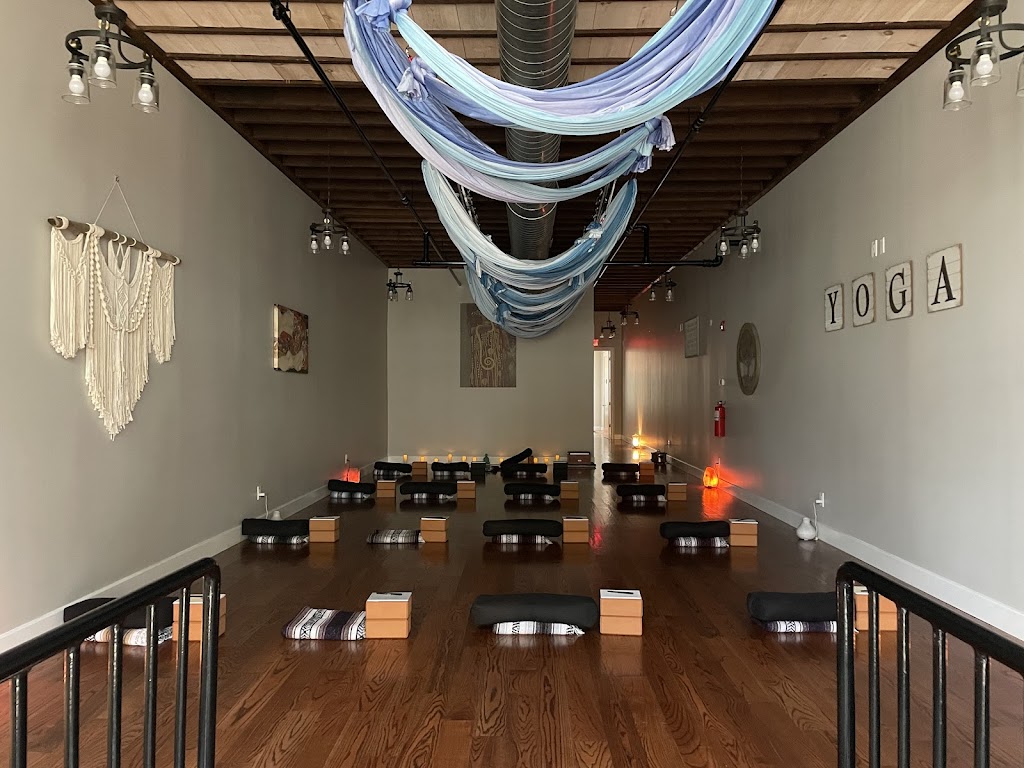  Grounded on Glen St.