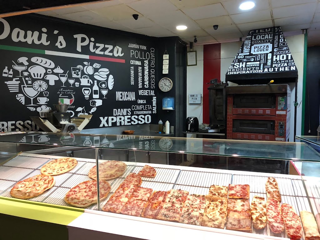 Pizza Andujar - Dani's Pizza PIZZANOVA — Ambiente