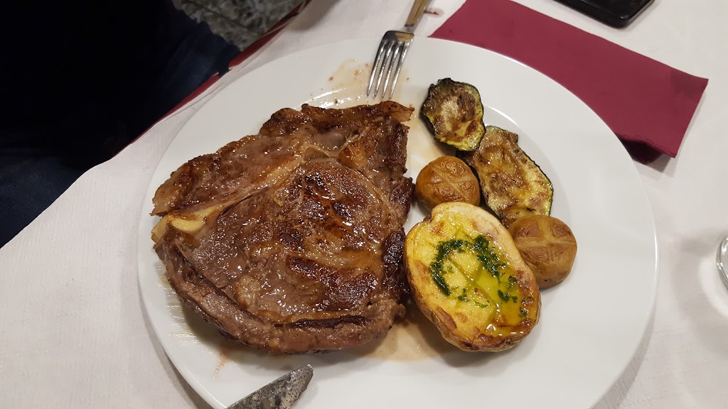 Restaurant Mundo Fortuny — Comida y bebida