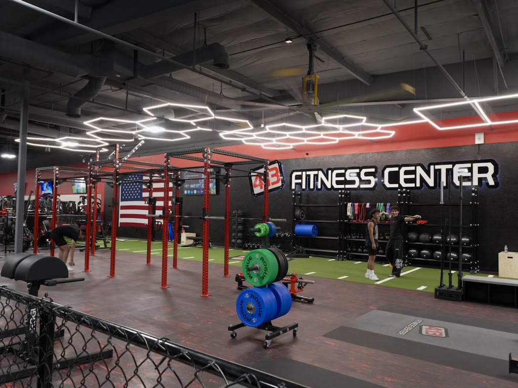  4:13 Fitness Center - Valley Plaza