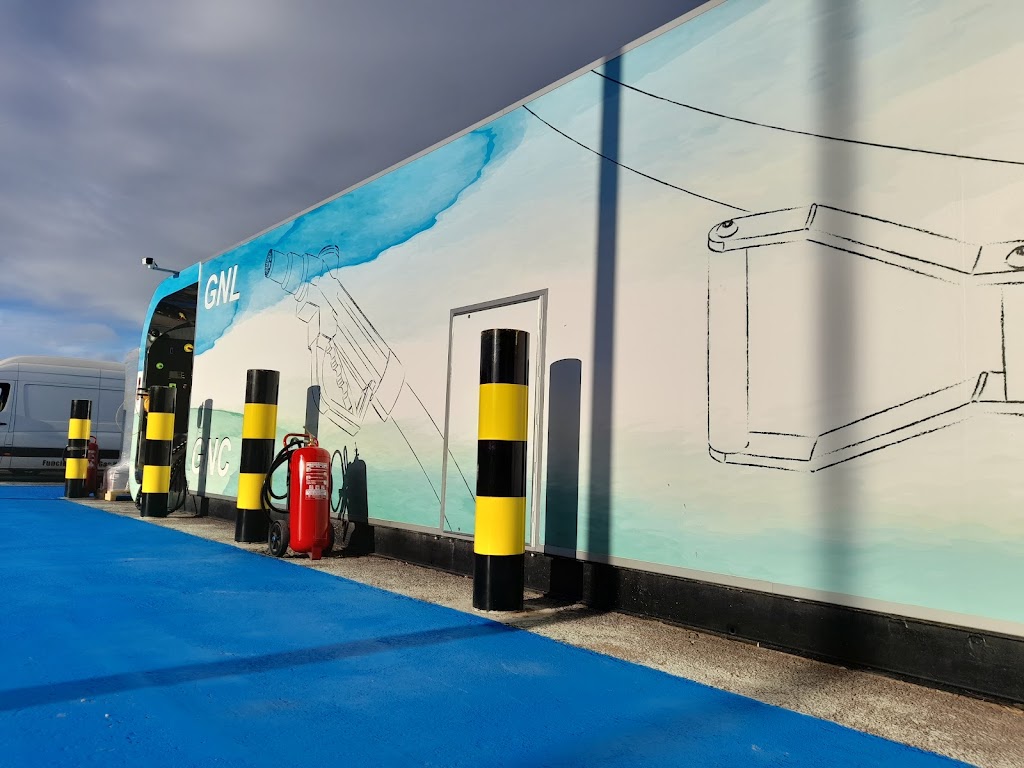 Ham AREA DE SERVICIO LA PLANA GNC - GNL - Borriana, Castellon — Del propietario