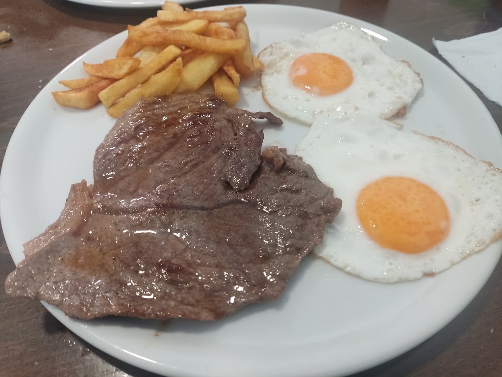 Bar Cafeteria Rosa — Comida y bebida
