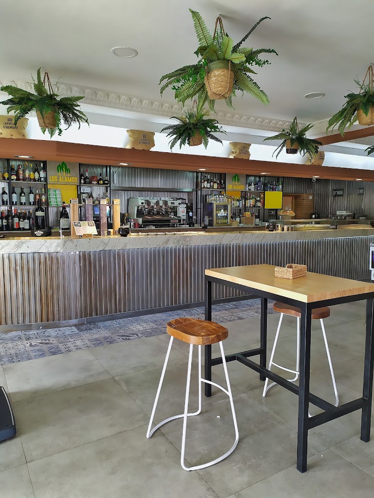 Restaurante Los Alamos — Ambiente