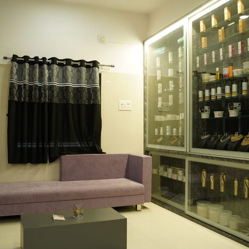 Shree Beauty And Academy