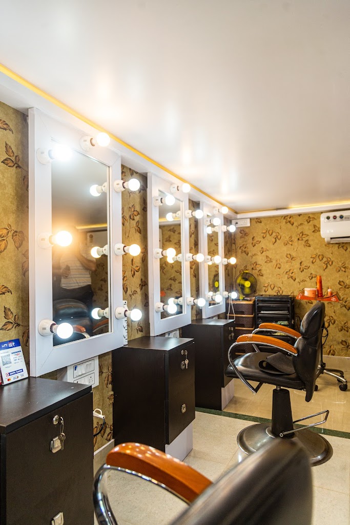 Trim Style Family Salon