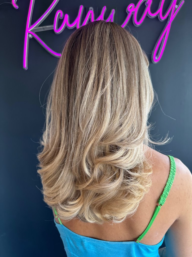 Runway Blowout Lounge