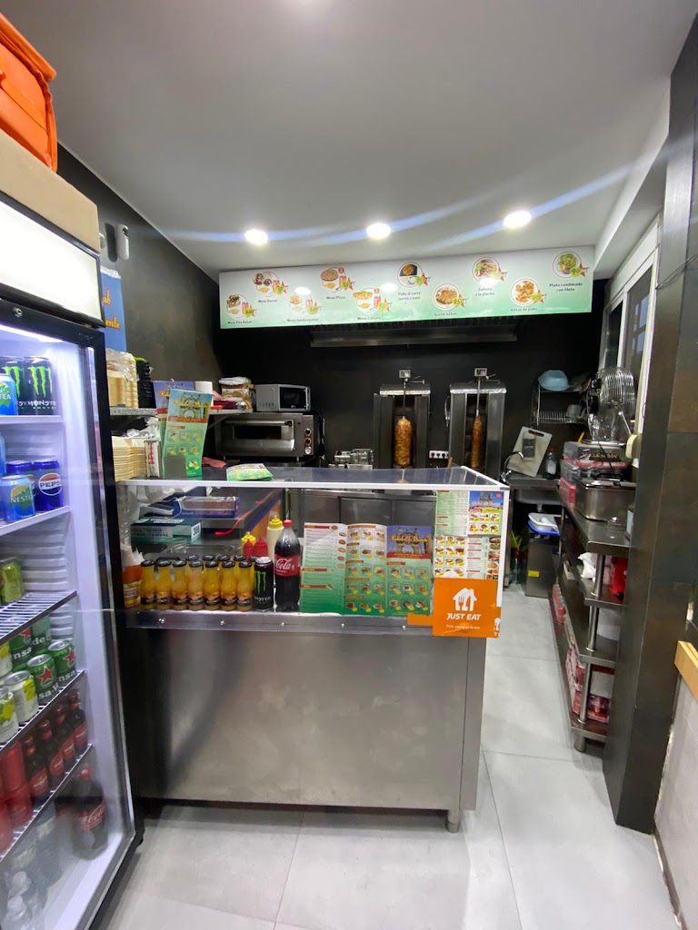 Puente Doner Kebab Restaurant — Ambiente