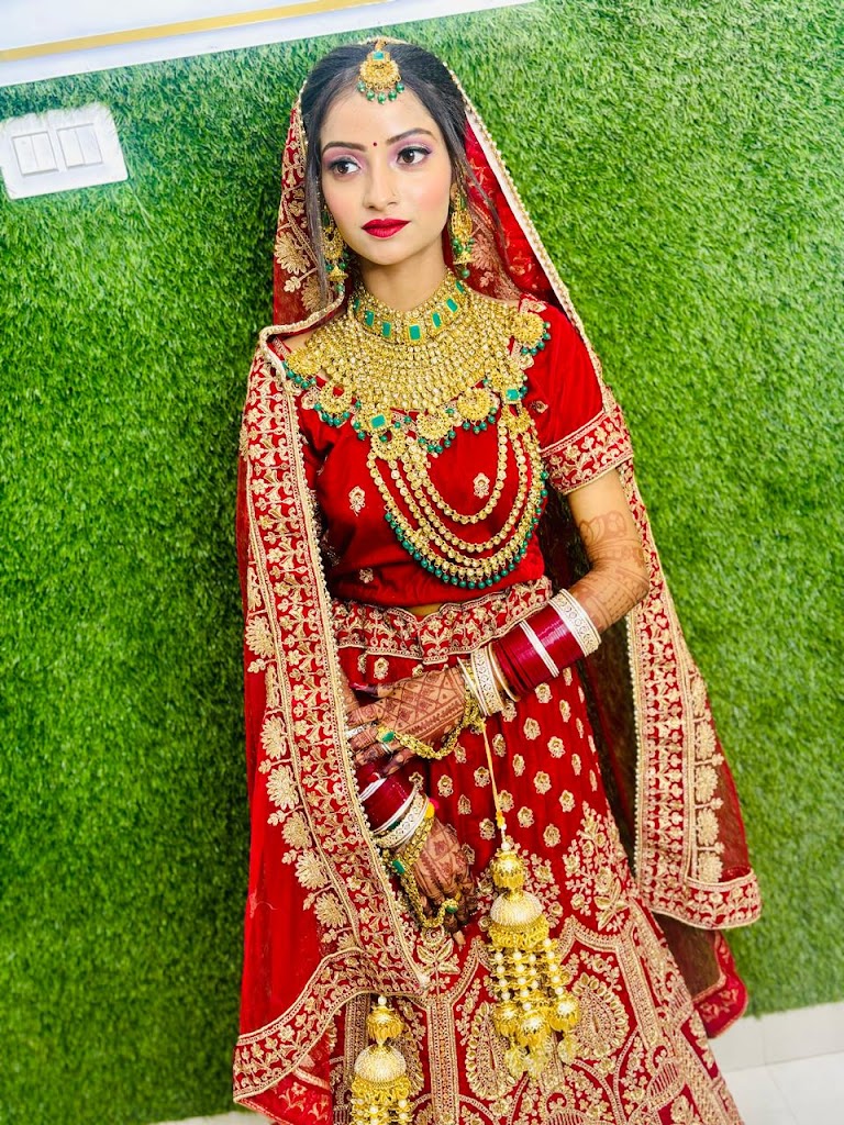 Lovely Salon And Makeup Studio