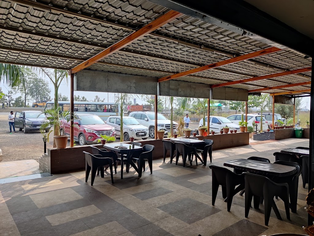 Visava Pure Veg Family Restaurant Lodging