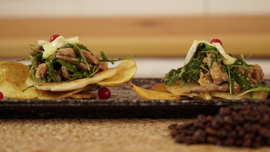 Taberna La Liebre — Comida y bebida