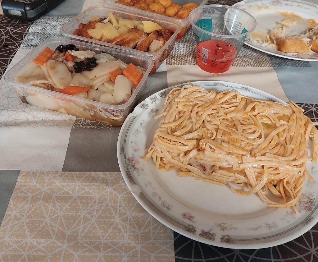Hua Sheng Restaurante — Fideo