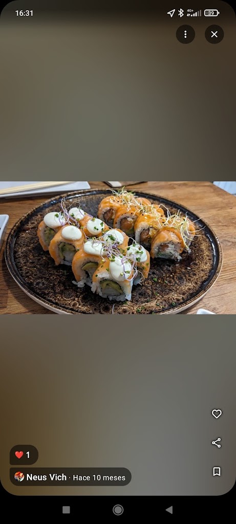 Pacific Nikkei Sushi Bar — Comida y bebida