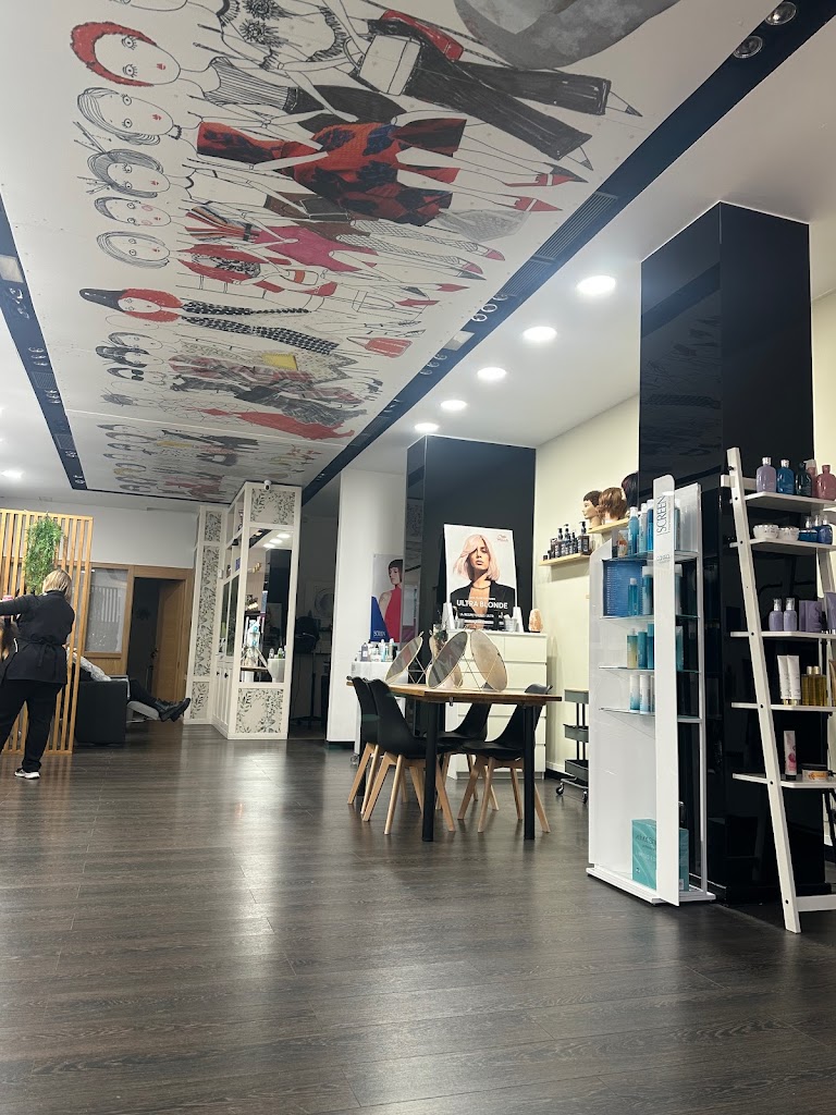 Peluqueria Isabel Dos Santos — Interior