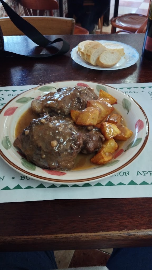 Bar Ancora — Comida y bebida
