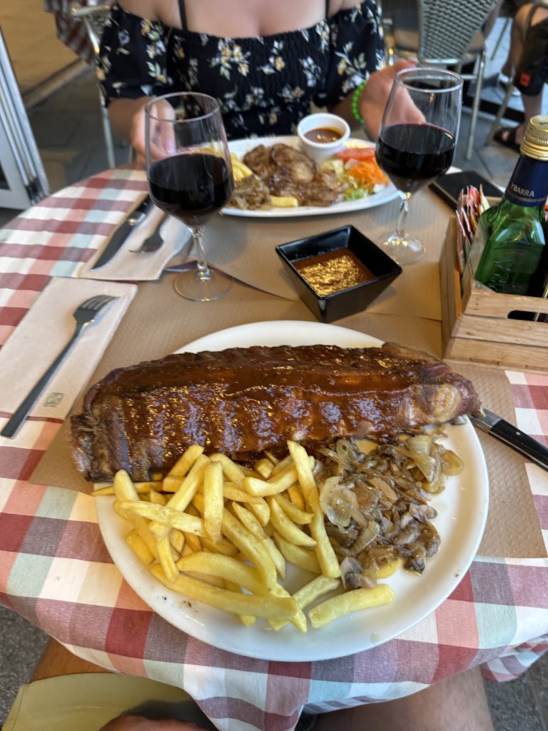 South Wind — Comida y bebida