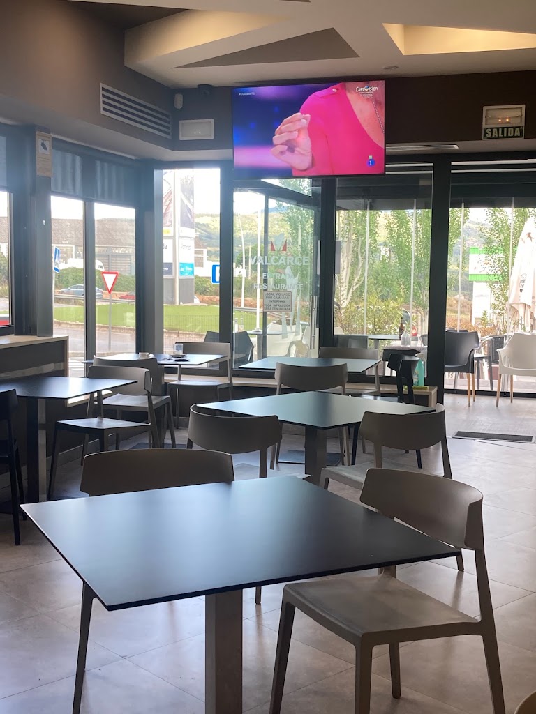 Estacion de Servicio Valcarce — Interior