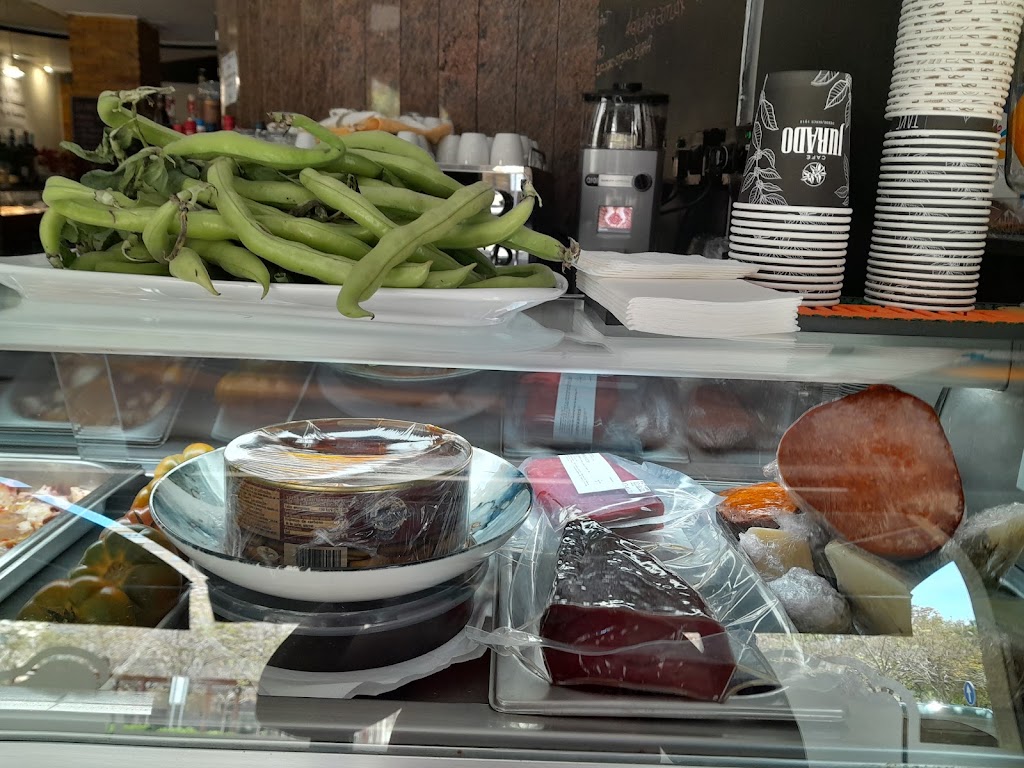 Petit comite elda — Ambiente