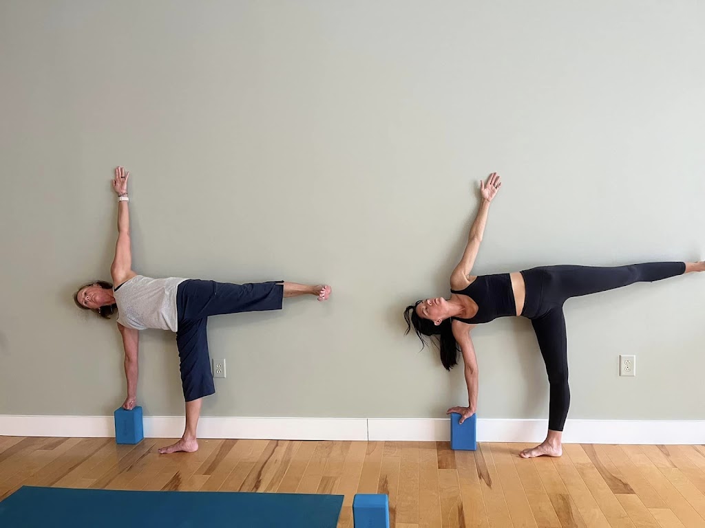  New Moon Yoga Studio (Cool Springs)