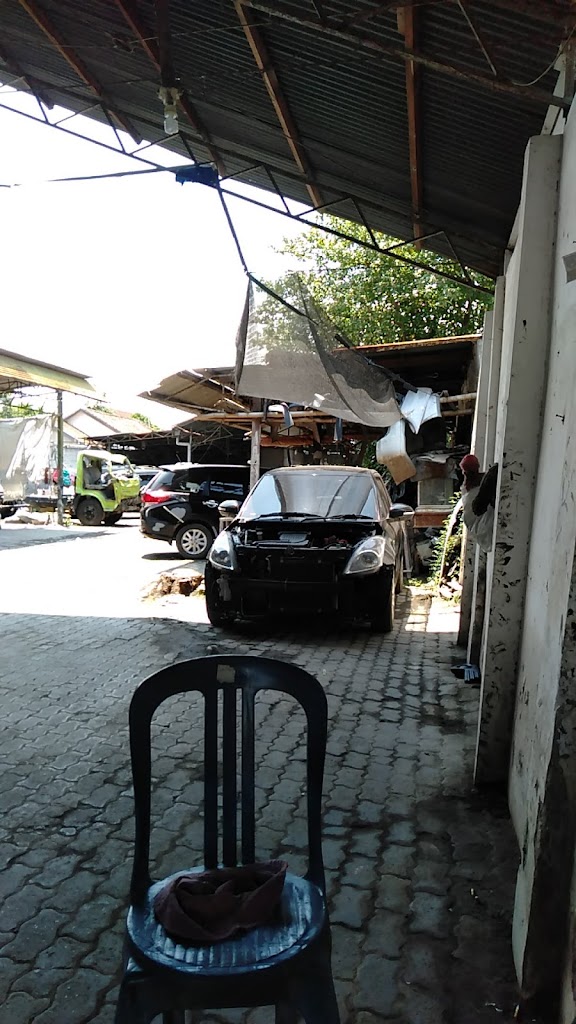 Bengkel Mobil Bpk H.Rifa'i (Ahli Body Repair & Cat Anti Karat) ...Bergaransi