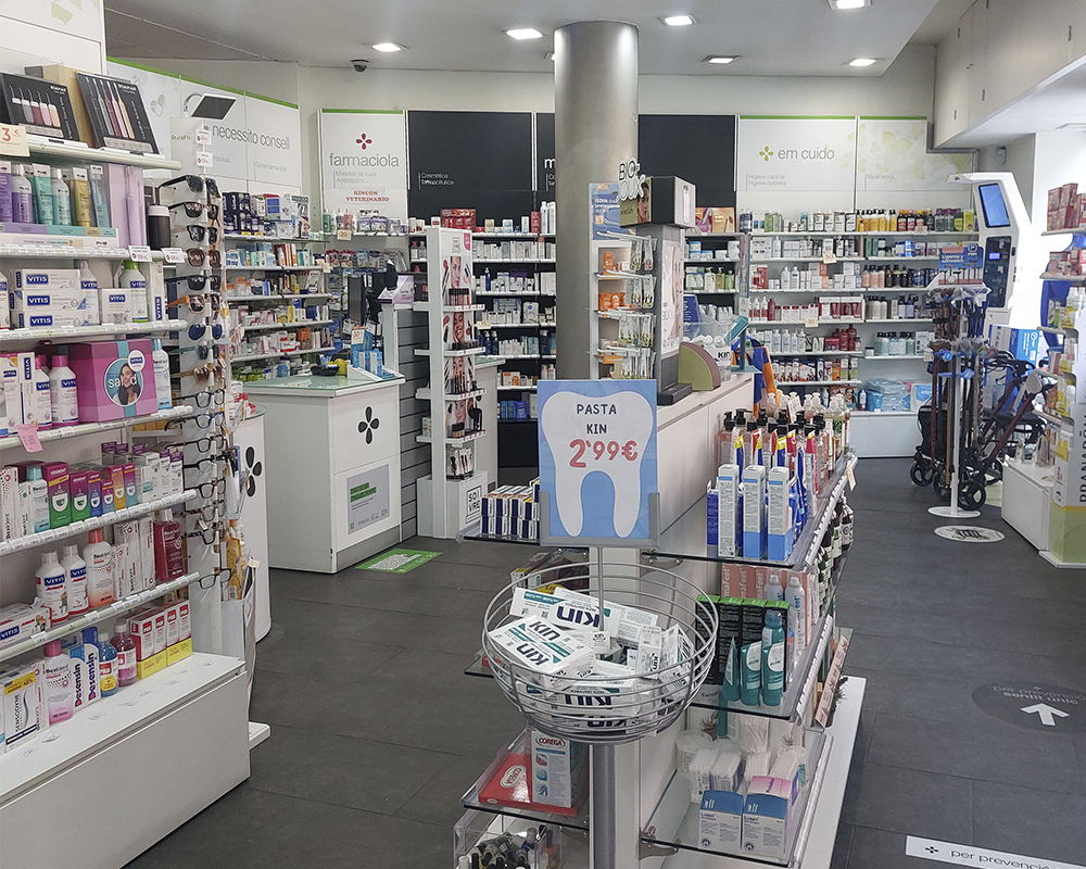 Farmacia Laura Goma — Del propietario