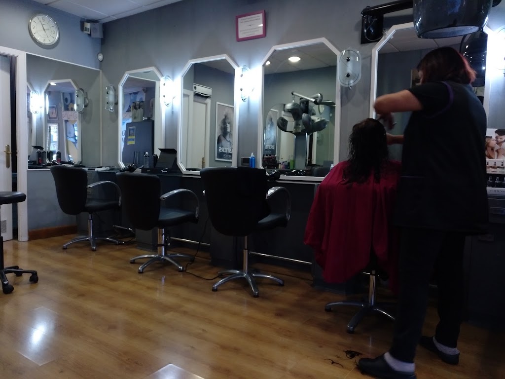 Peluqueria Luis Hurtado — Interior