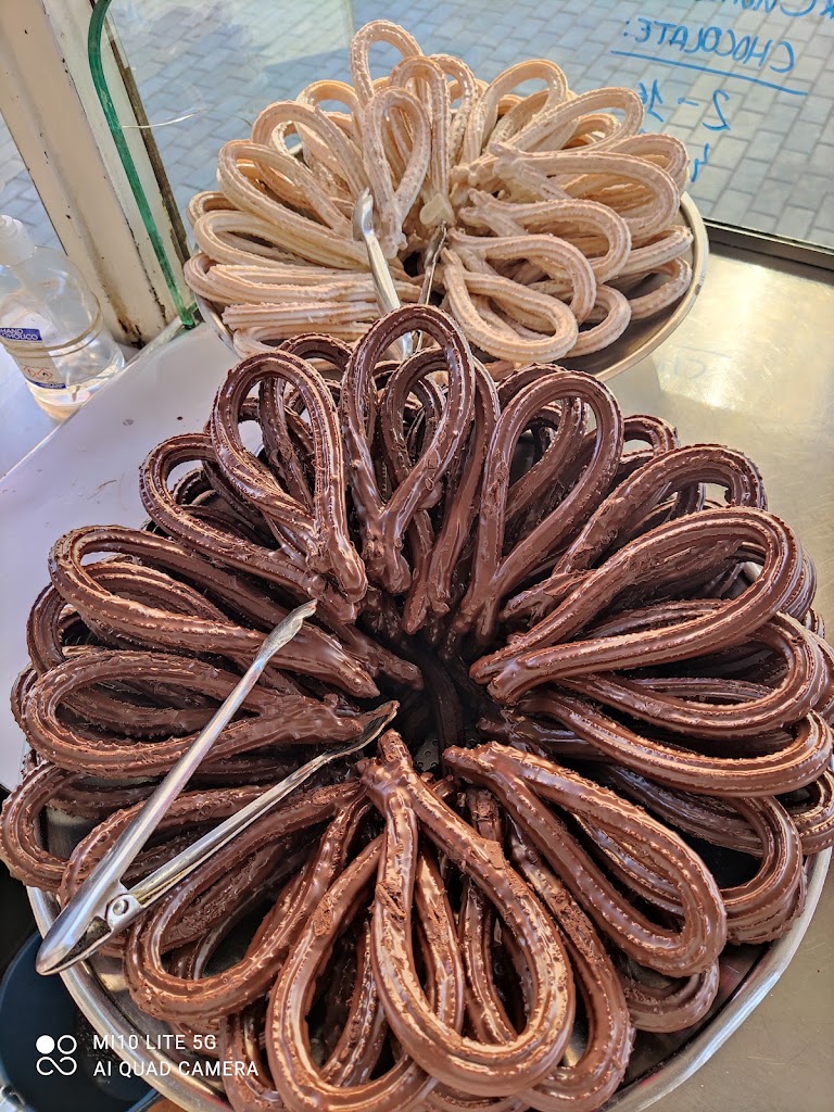 Churreriaslaza — Comida y bebida