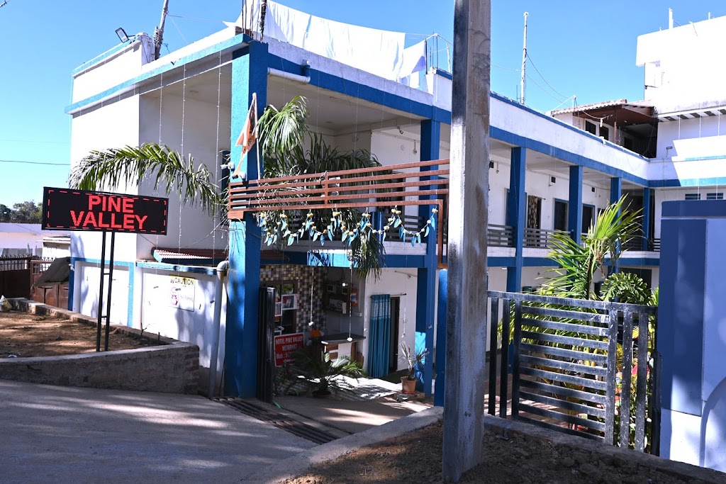 Hotel Pine Valley