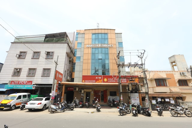 Collection O 77368 Maruthi Residency