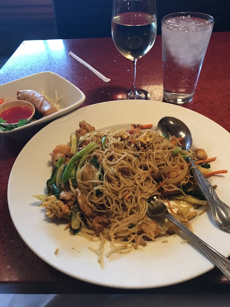 Basil | Sushi Bar and Asian Bistro