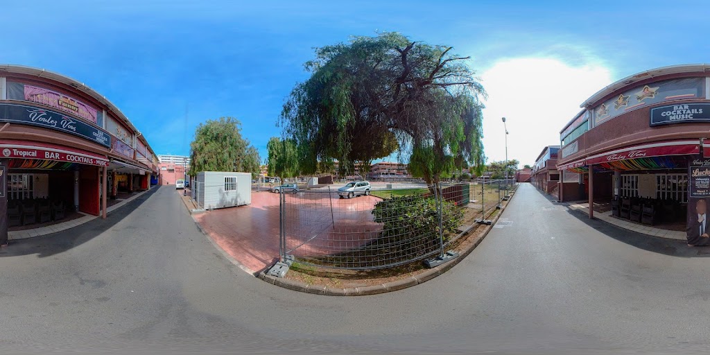 Bar Voulez Vous — Street View y 360deg