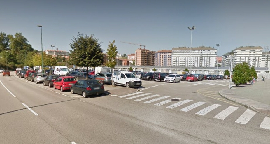 Aparcamiento Polideportivo El Quirinal