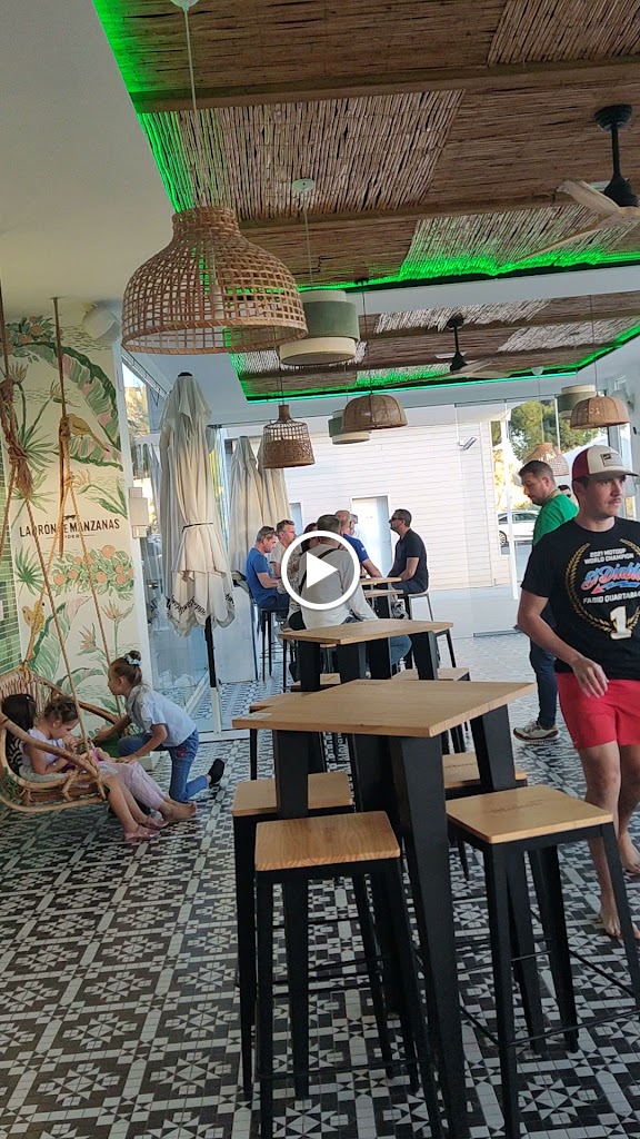 La Perla Negra. Beach Bar. — Ambiente