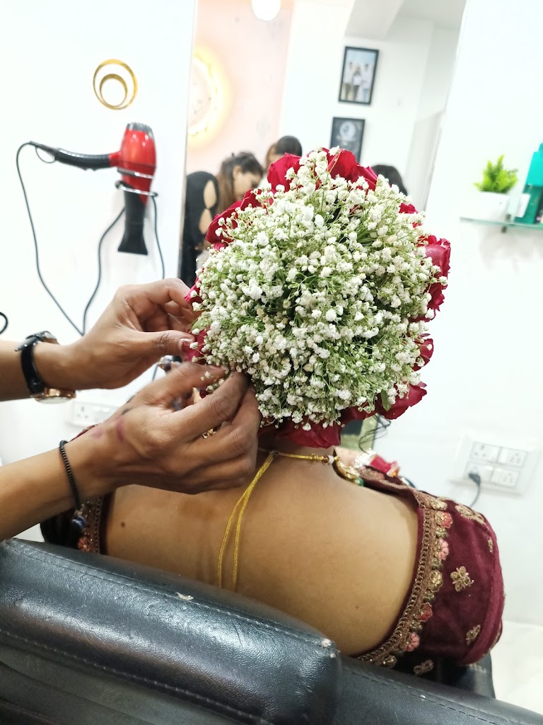 Soniyo Beauty Salon Dahod