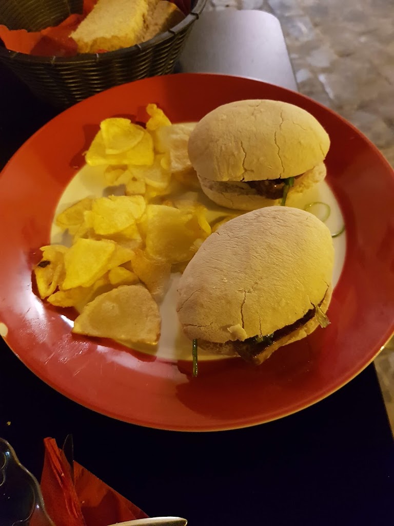 El Callejon de Tarifa — Comida y bebida