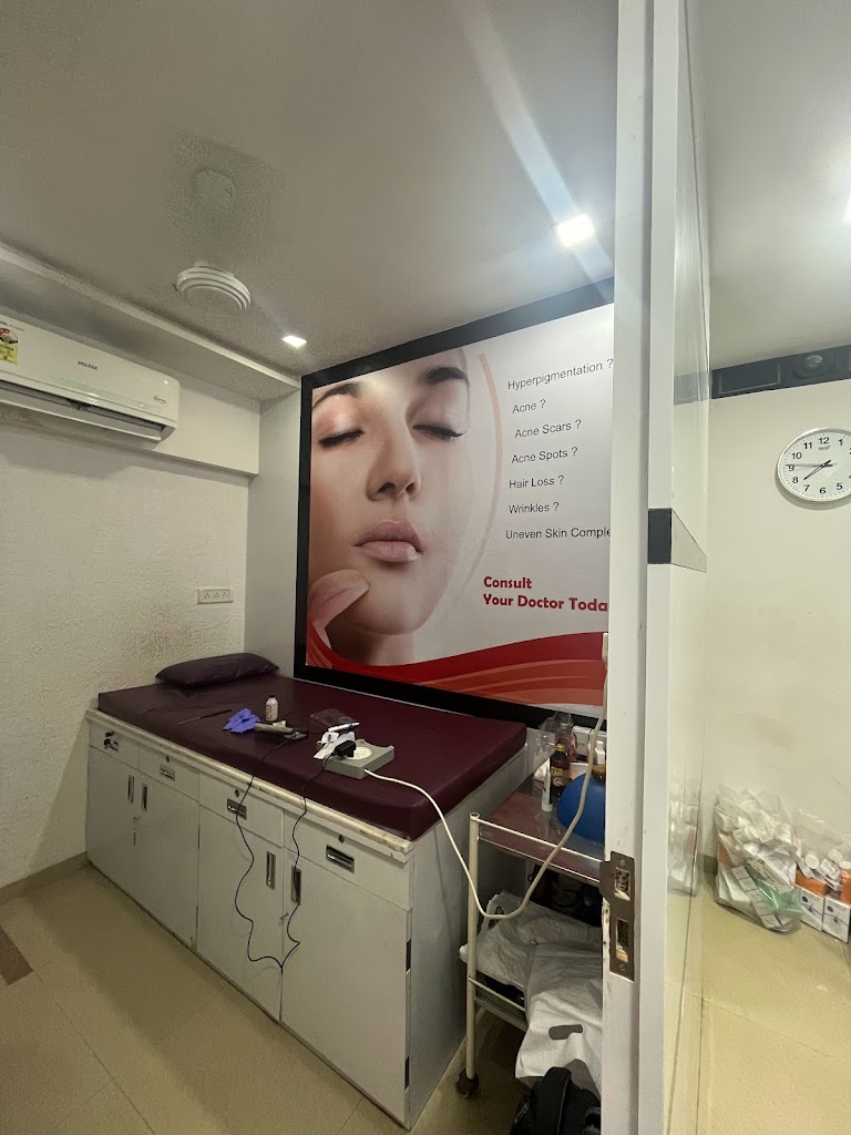 𝗗𝗿 𝗦𝗮𝗺𝗯𝗵𝗮𝗷𝗶 𝗣𝗮𝘁𝗶𝗹 𝗦𝗸𝗶𝗻 𝗦𝗽𝗲𝗰𝗶𝗮𝗹𝗶𝘀𝘁 𝗗𝗼𝗰𝘁𝗼𝗿 | Hair Specialist | Dermatologist | Cosmetologist | Laser