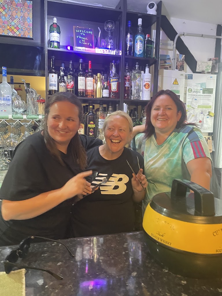 FRANC 'N' ELLIE'S — Ambiente