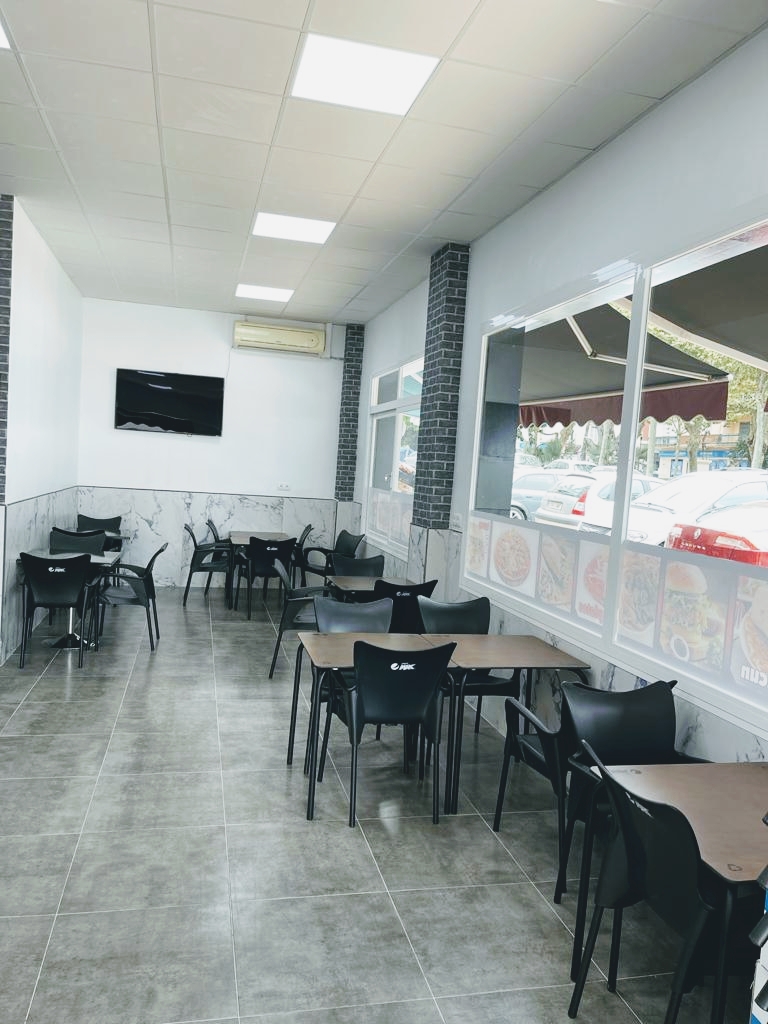 Pizzeria Kebab Los Rosales 2 — Del propietario