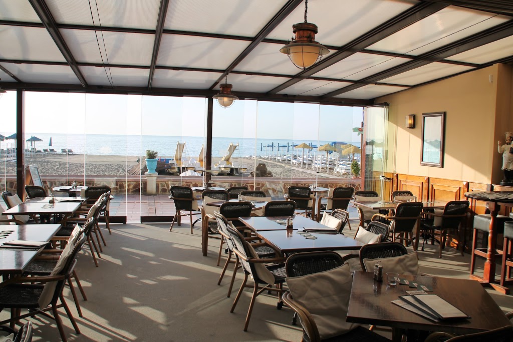 The Launch - Grand Cafe - Restaurante — Ambiente