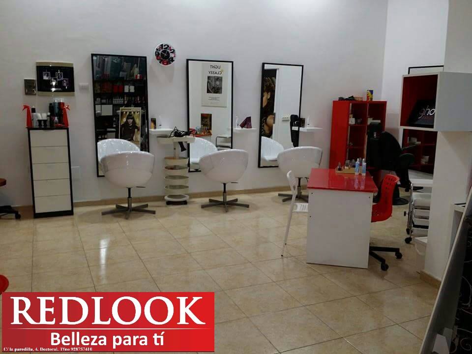 SALON DE BELLEZA REEDLOOK — Interior