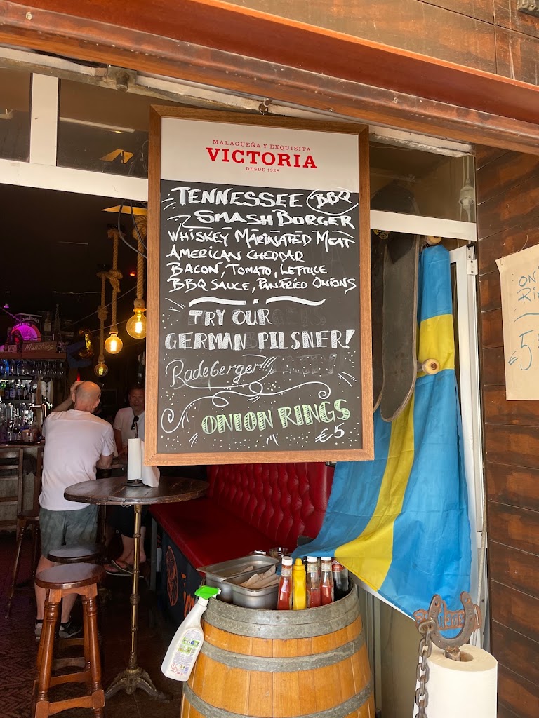 Munchies Smokehouse and Bar — Carta