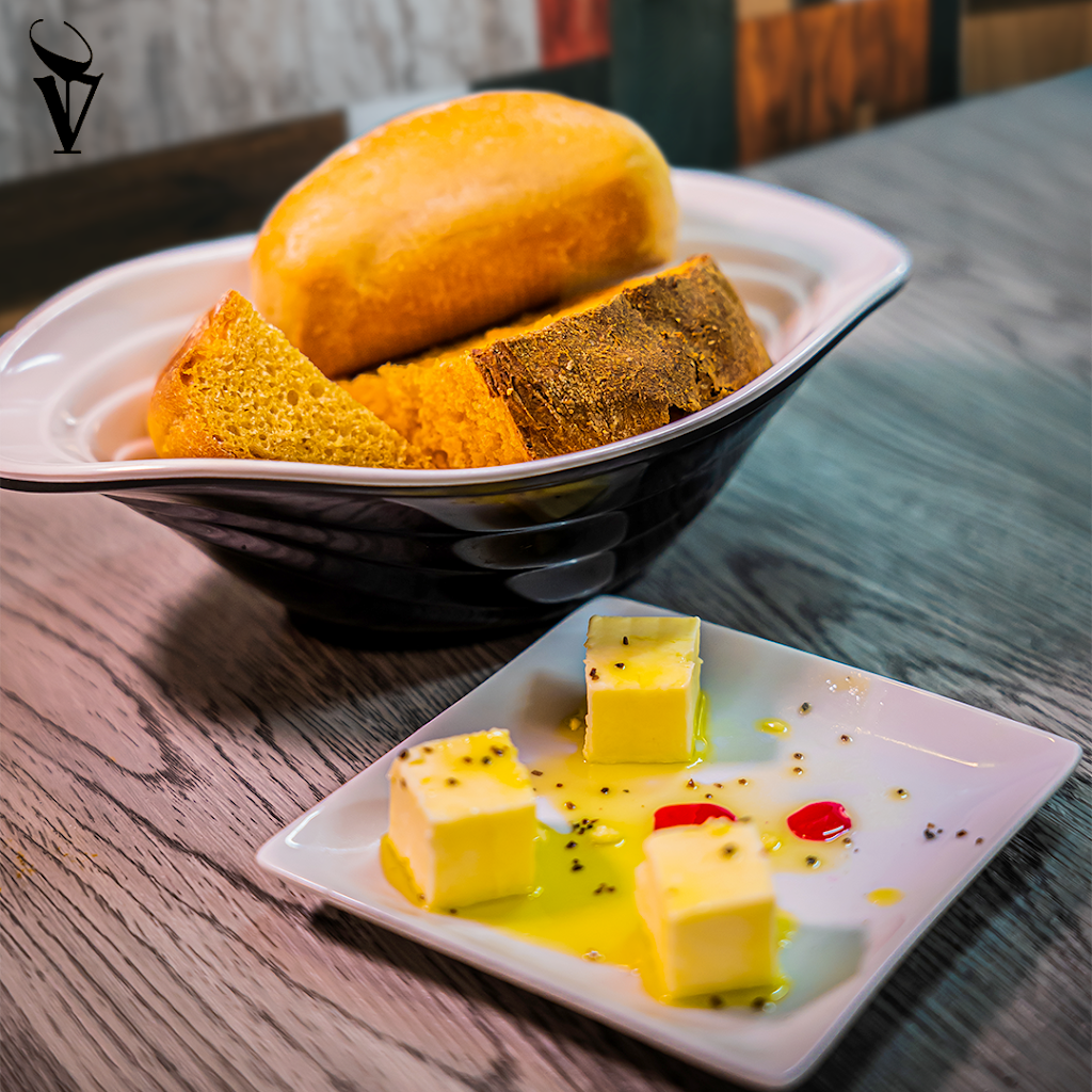 Restaurante La Casona del Vino — Comida y bebida