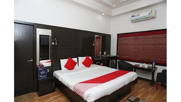 Le Leisure Hotel
