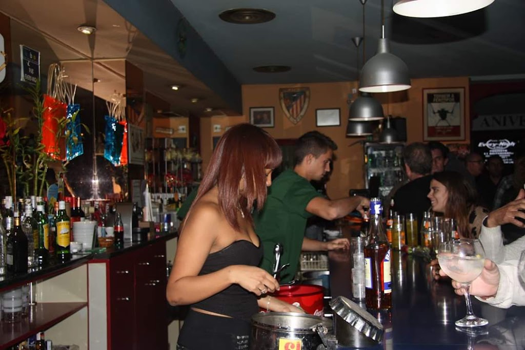 Cafe pub Every Night